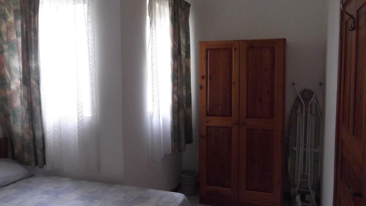 Апартаменты Hideaway Flats Ксленди Экстерьер фото